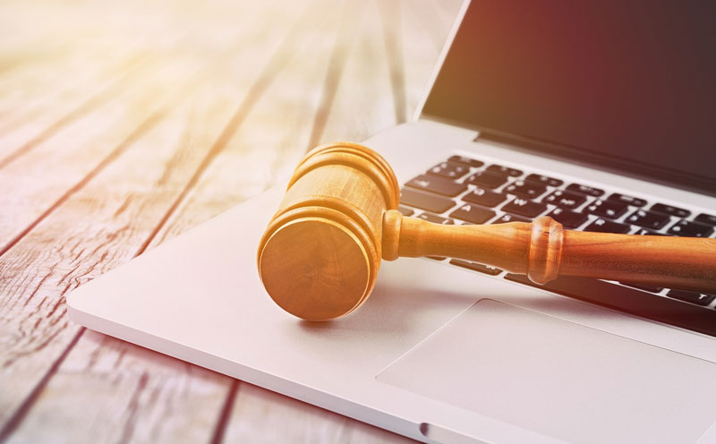 造成他人严重精神损害的，被侵权人可以请求精神损害赔偿