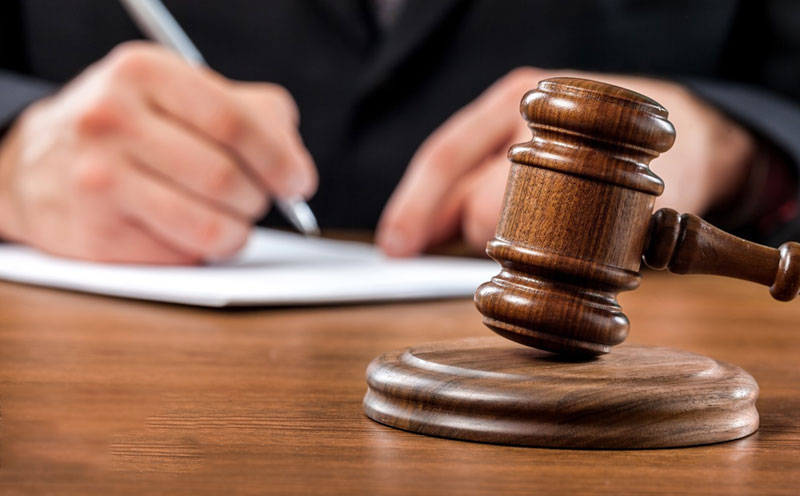 明知是安全装置不全或者安全机件失灵的机动车辆而驾驶的