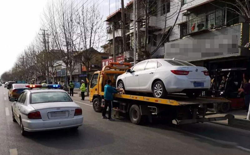 无机动车驾驶证或者机动车驾驶证正证和副证被滞留期间驾驶机动车的