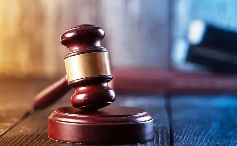 判令本案与反诉的诉讼费用由被反诉人承担