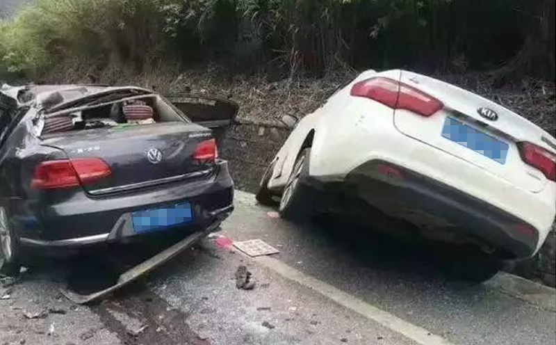 二级道路发生交通事故
